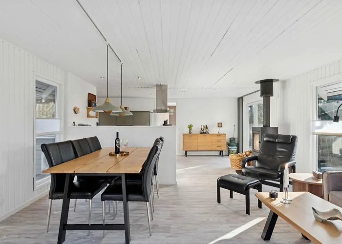 Quiet In 300 M To Water * Hemmet