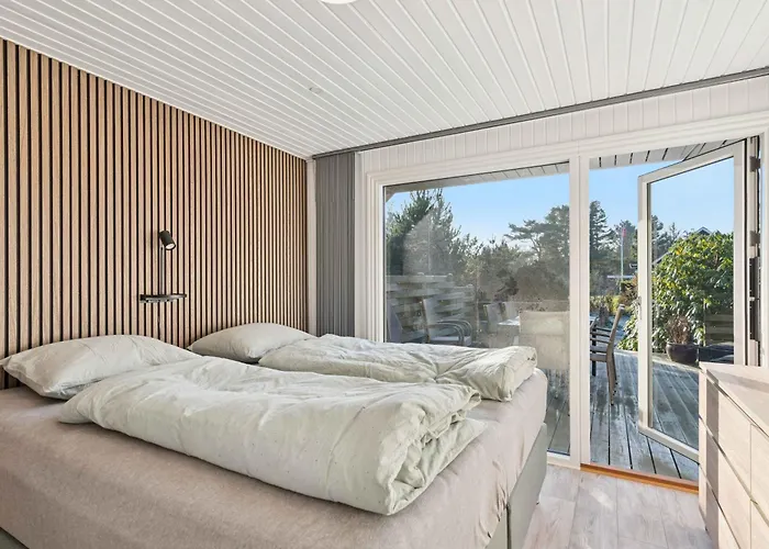 Quiet In 300 M To Water Feriehus